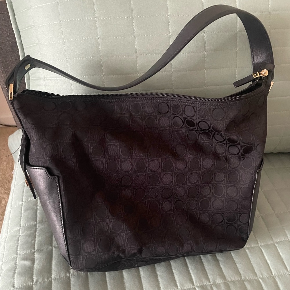 Casual black Salvatore Ferragamo shoulder bag